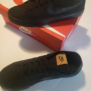 Nike court legacy canvas